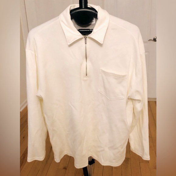 Calvin Klein - Picture 1 of 5